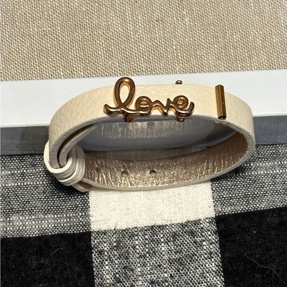 White & Rose Gold Keep bracelet with Rose Gold Love charm